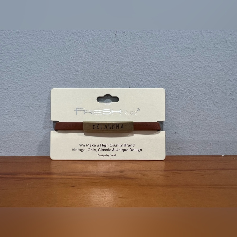 FRESH + CO. "Oklahoma" Brown Leather And Silver Tone Chain Clasp Bracelet NEW